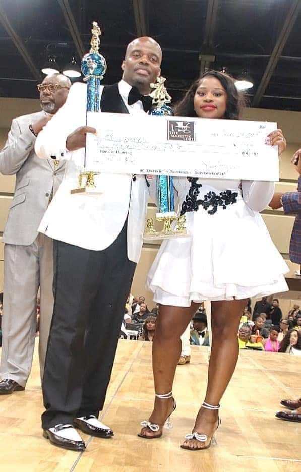 Inside Steppin Worlds largest Steppers Competition 2023 Vernetta Burrage & Darnell Smith in the Beginners category. Couple #4 with 411 points